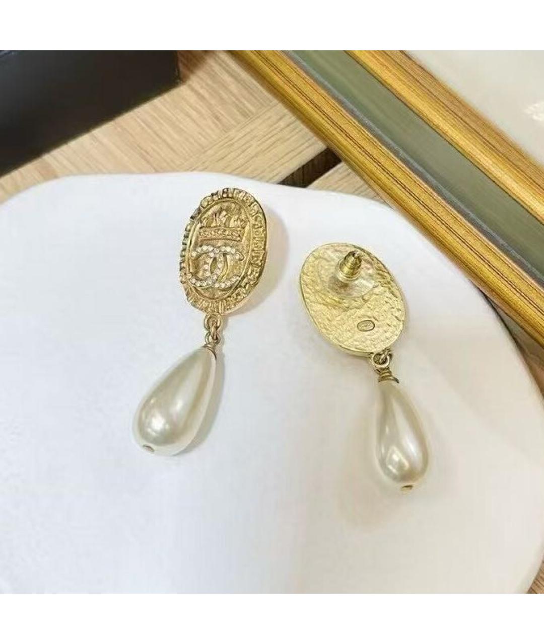 CHANEL Золотые металлические серьги, фото 4