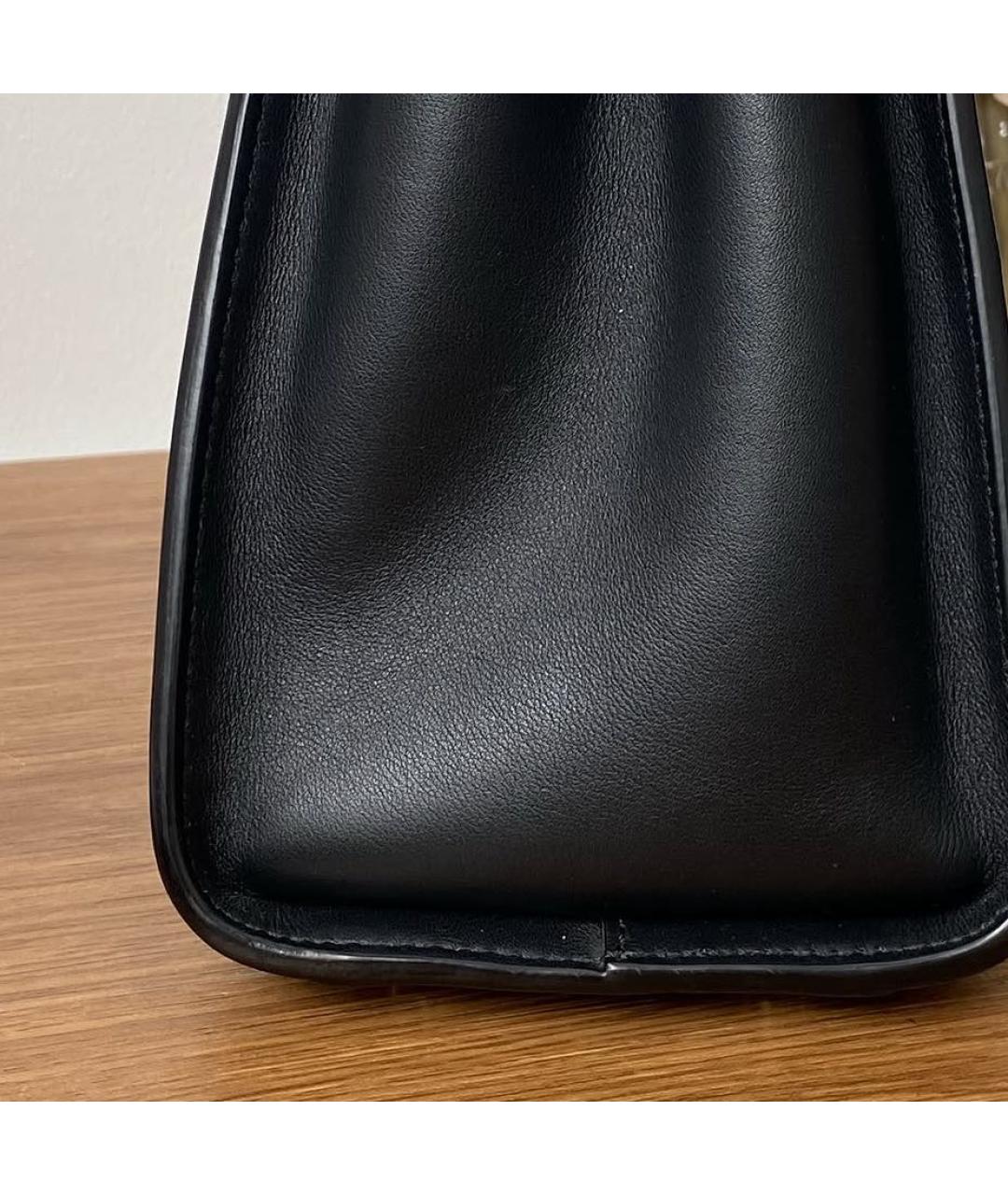 FENDI Черная кожаная сумка с короткими ручками, фото 6