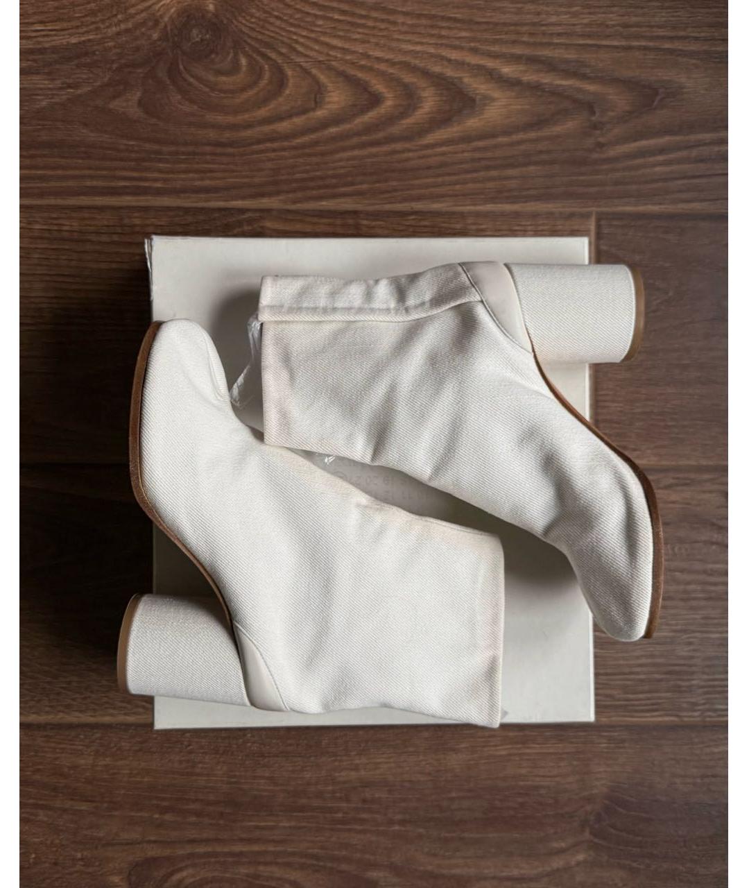 MAISON MARGIELA Белые текстильные ботильоны, фото 5