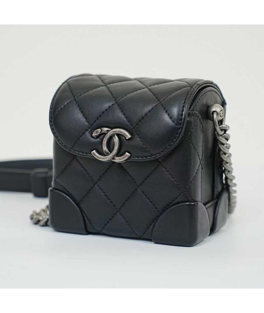 CHANEL Черная кожаная сумка через плечо, фото 2