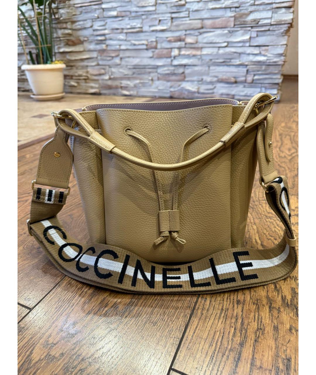 COCCINELLE Бежевая кожаная сумка тоут, фото 5