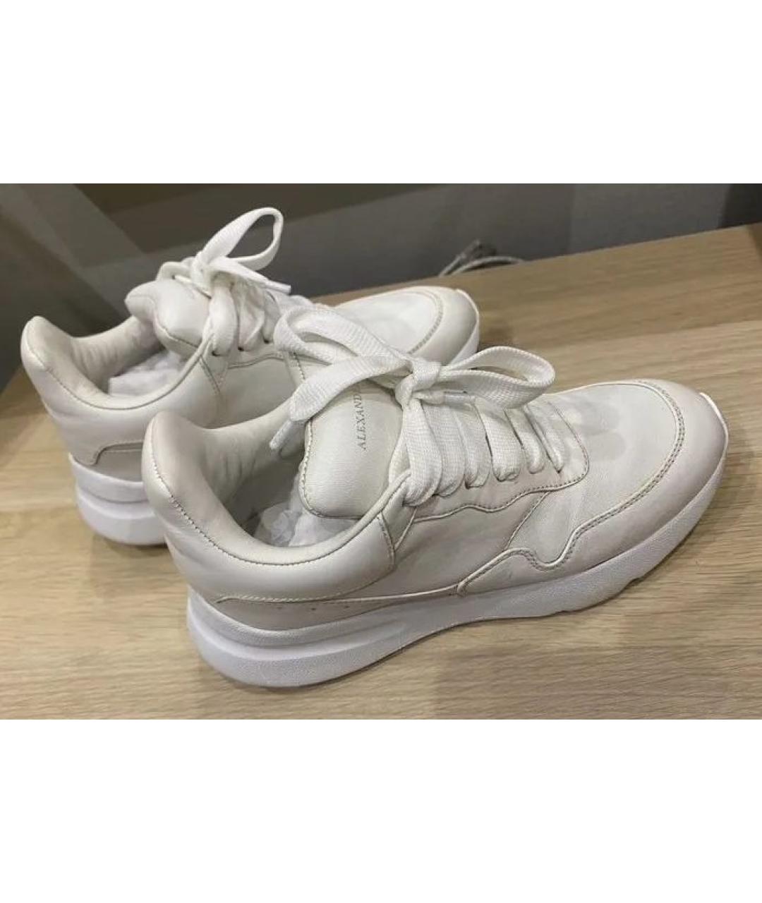 ALEXANDER MCQUEEN Белые кожаные кроссовки, фото 3