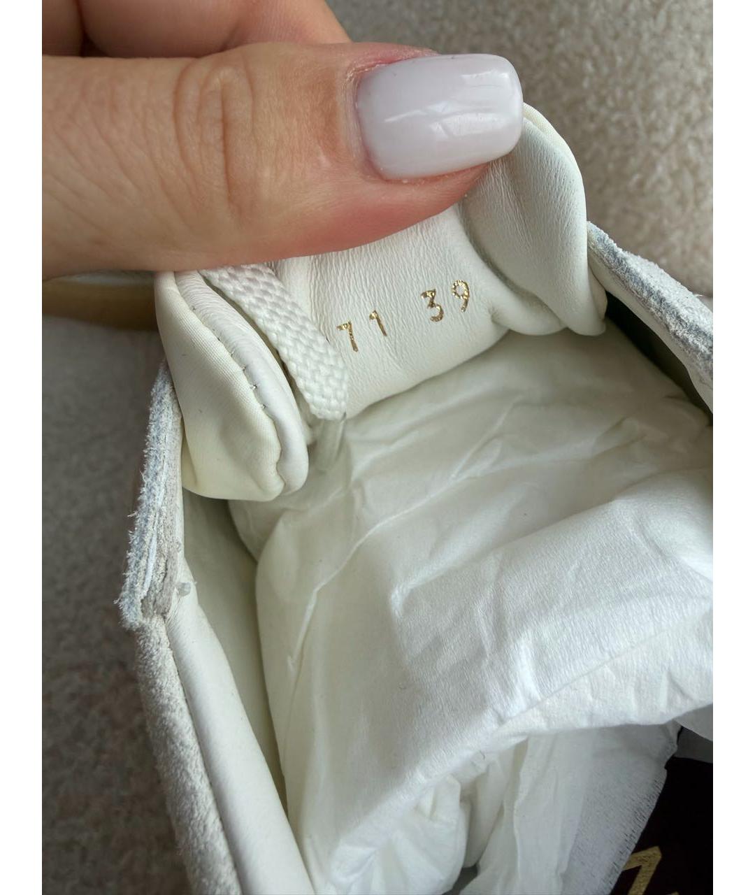 CHANEL Белые замшевые кроссовки, фото 3