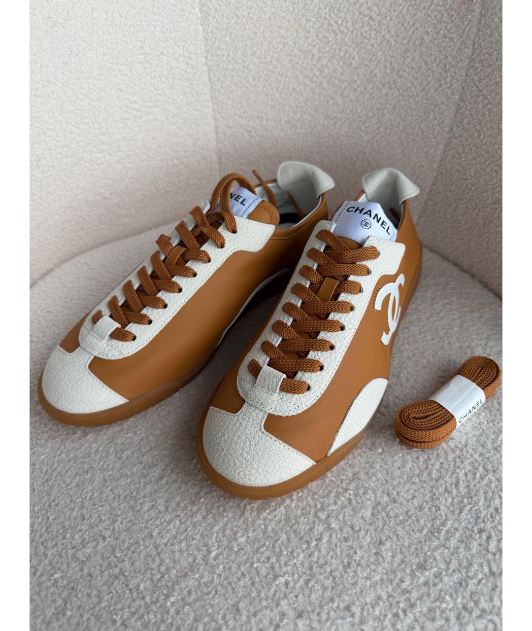 CHANEL Коричневые кожаные кроссовки, фото 5