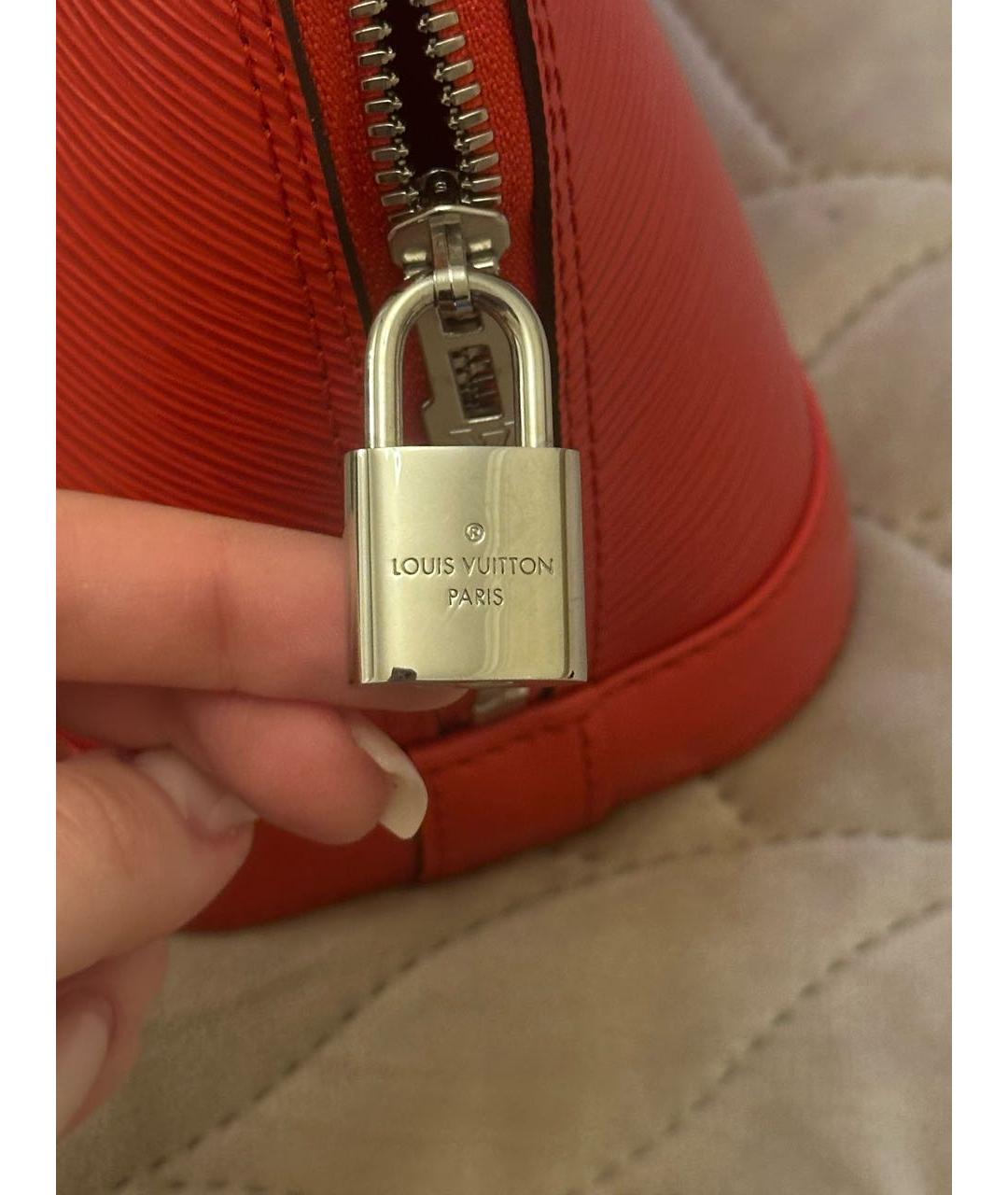 LOUIS VUITTON Красная кожаная сумка с короткими ручками, фото 4