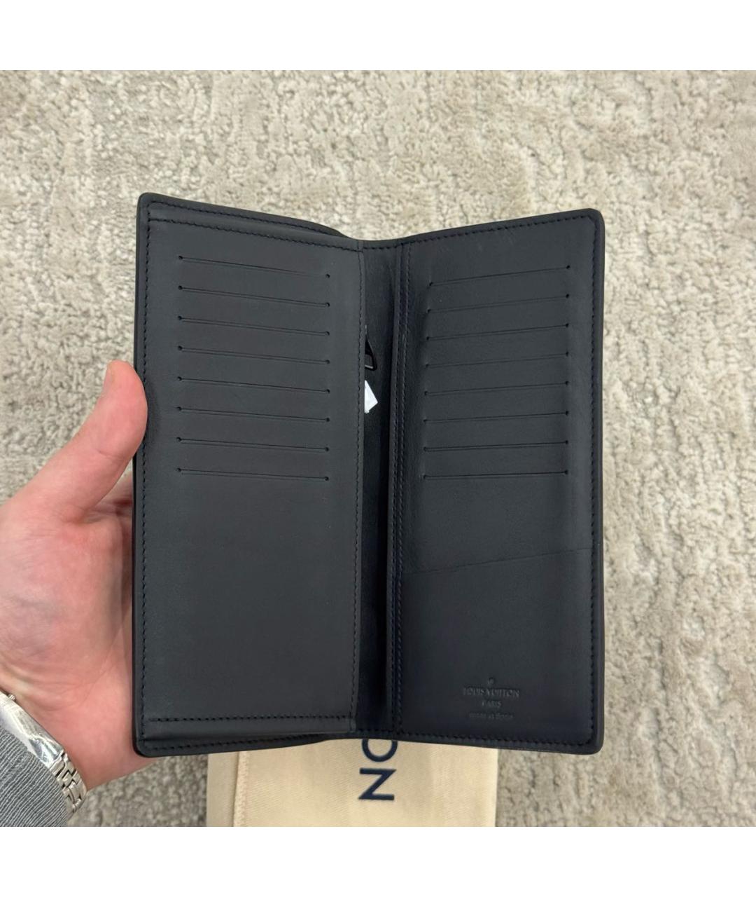 LOUIS VUITTON Черный кожаный кошелек, фото 6