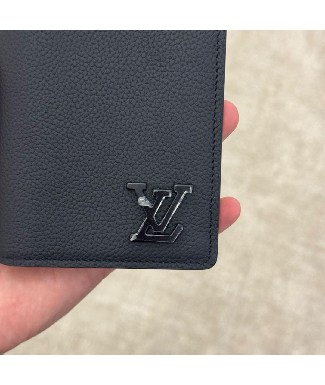 LOUIS VUITTON Черный кожаный кошелек, фото 2