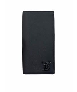 LOUIS VUITTON Кошелек