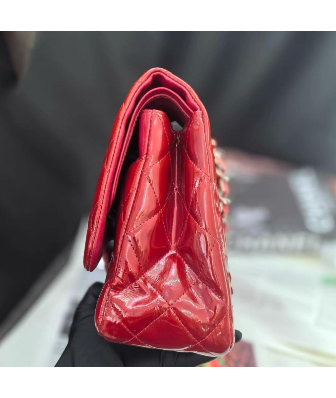 CHANEL Красная сумка через плечо из лакированной кожи, фото 3