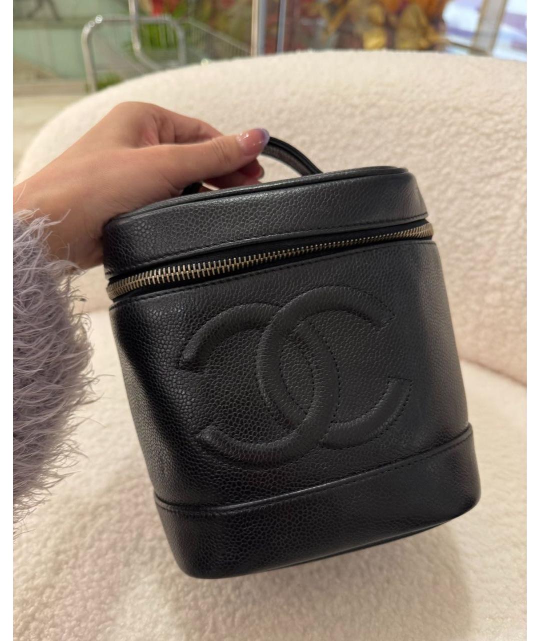 CHANEL Черная кожаная косметичка, фото 5