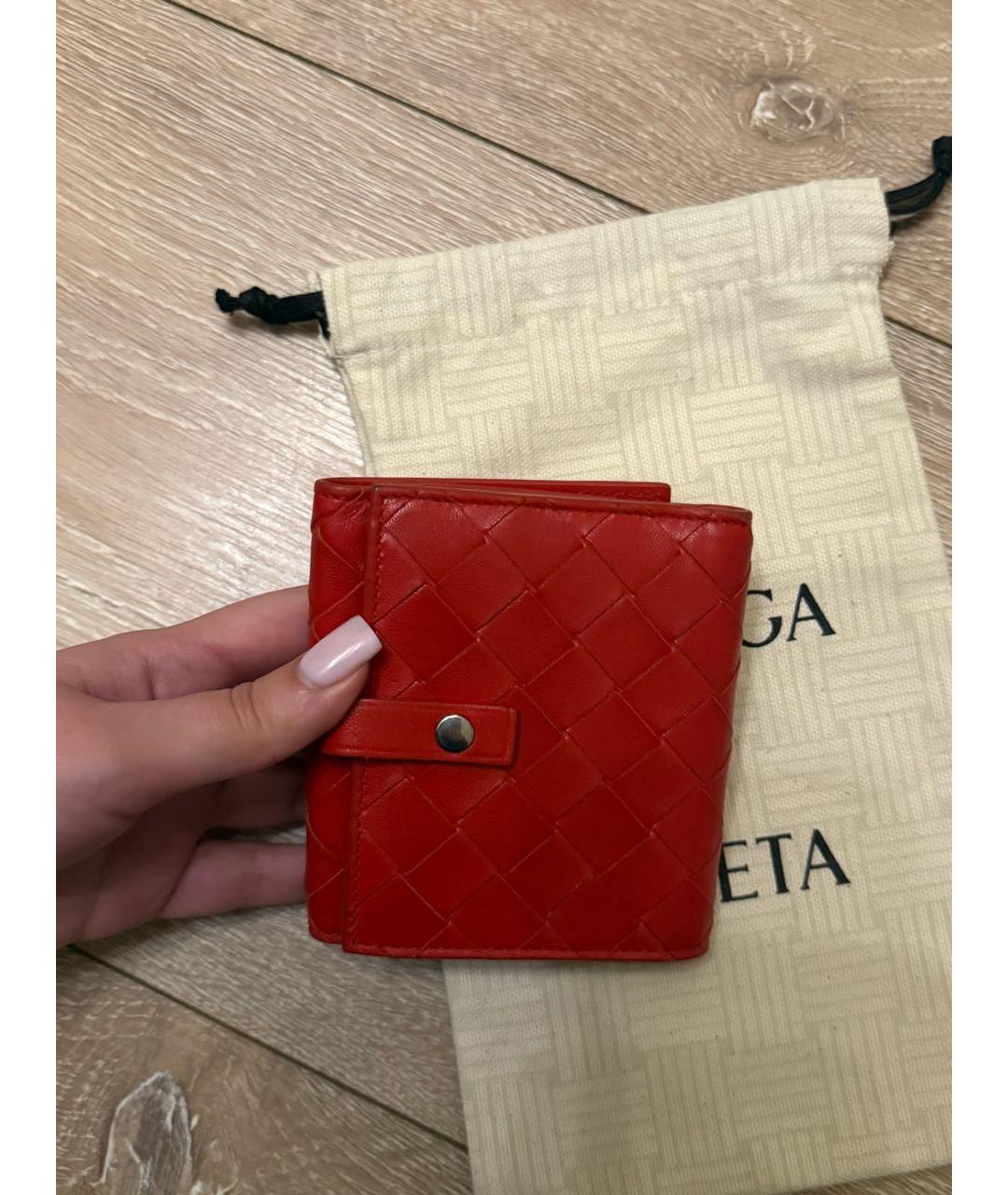 BOTTEGA VENETA Красный кожаный кошелек, фото 2
