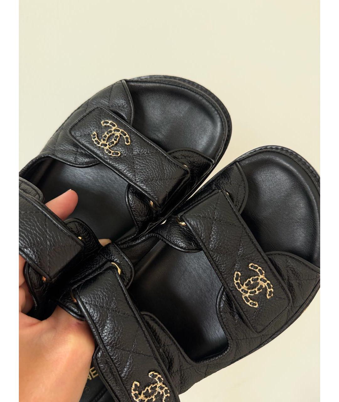 CHANEL Черные кожаные сандалии, фото 5