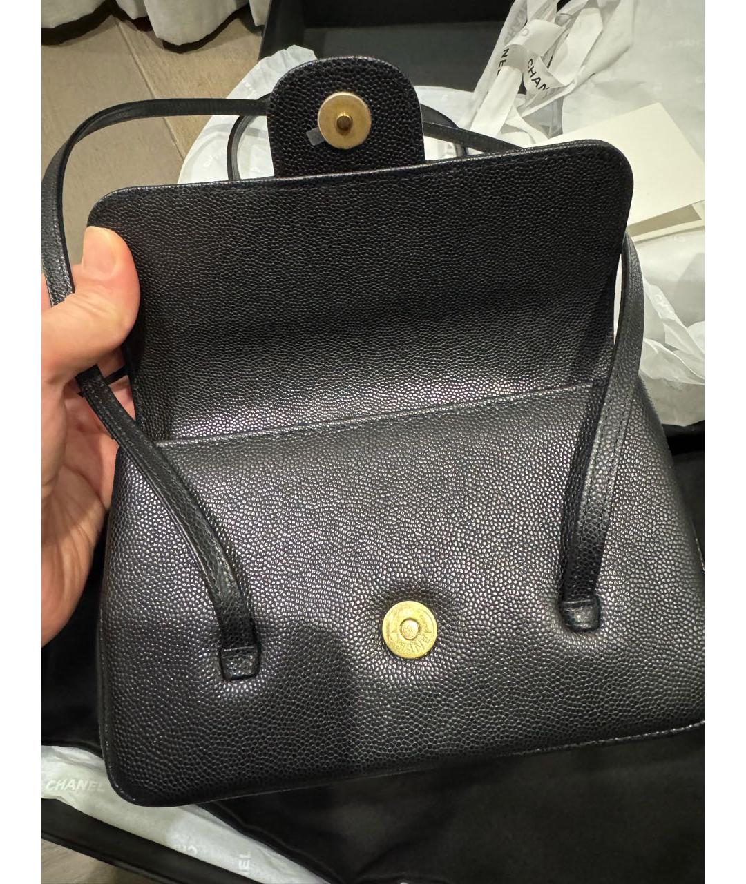 CHANEL Черная кожаная сумка с короткими ручками, фото 3