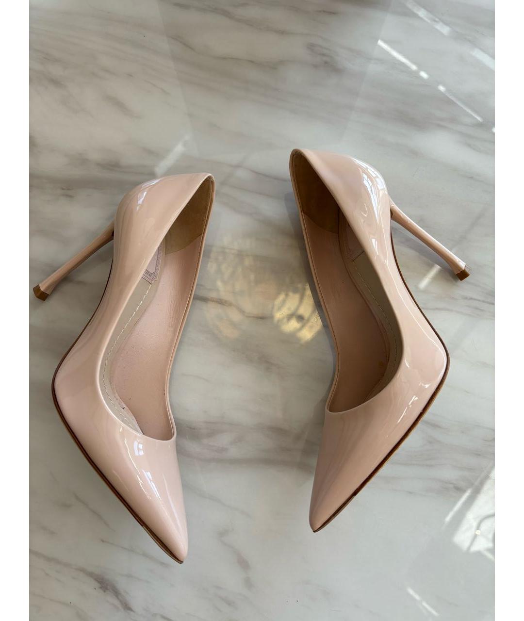 CHRISTIAN DIOR Бежевые туфли из лакированной кожи, фото 3