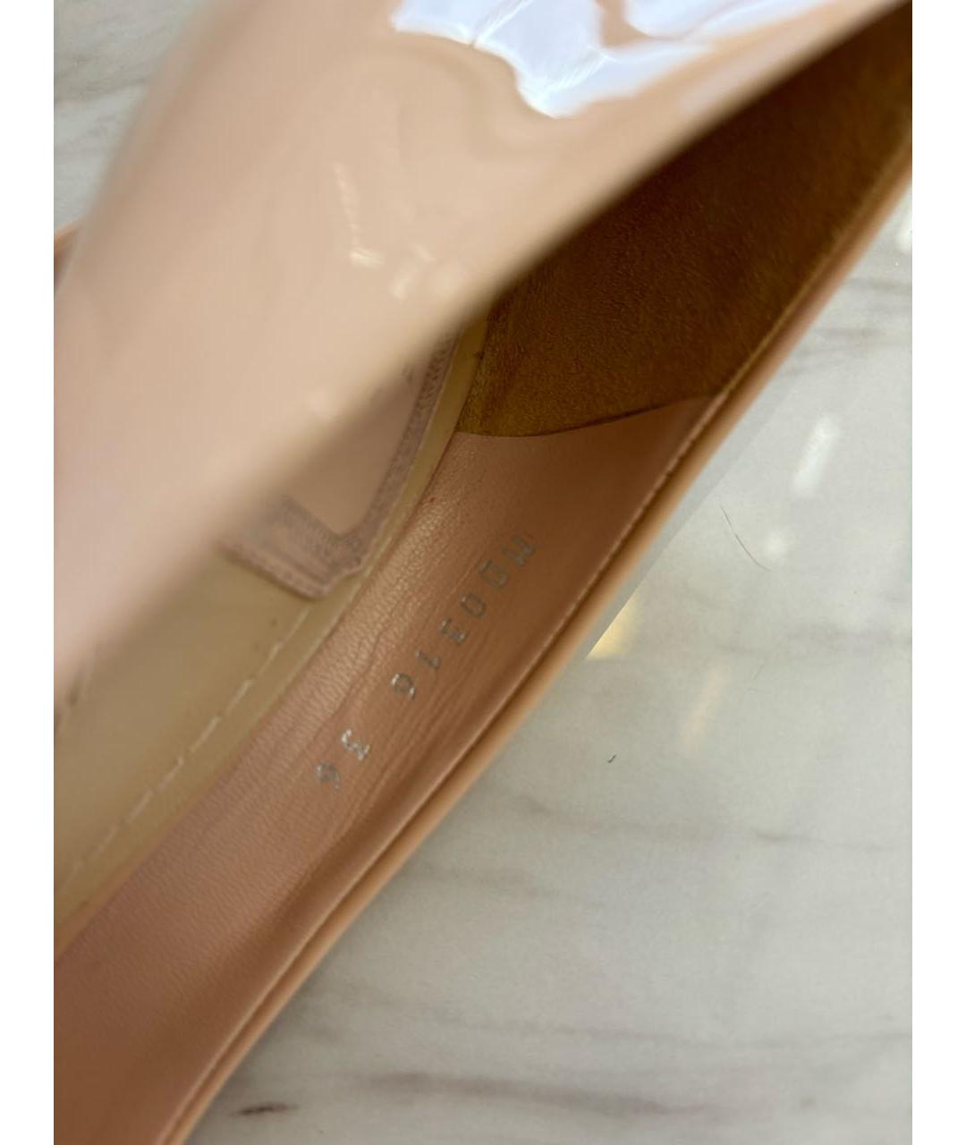 CHRISTIAN DIOR Бежевые туфли из лакированной кожи, фото 5