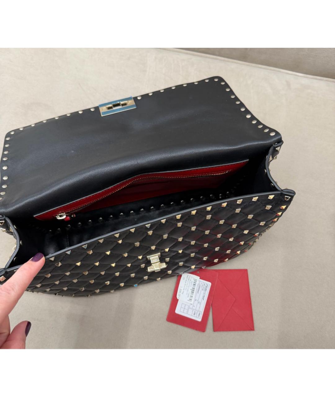 VALENTINO Черная кожаная сумка через плечо, фото 4