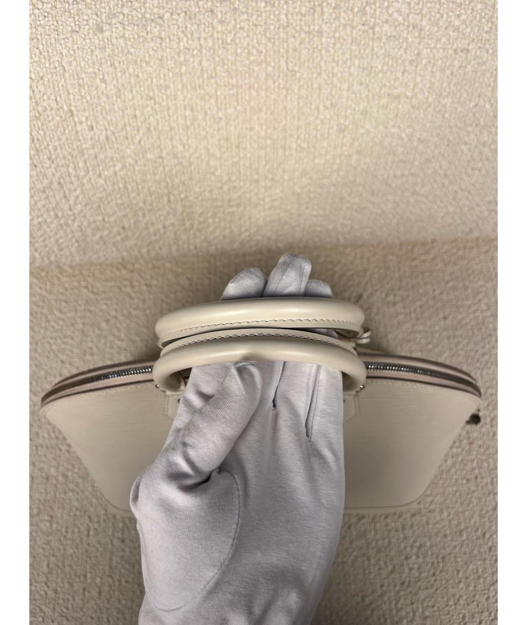 LOUIS VUITTON Белая кожаная сумка с короткими ручками, фото 6