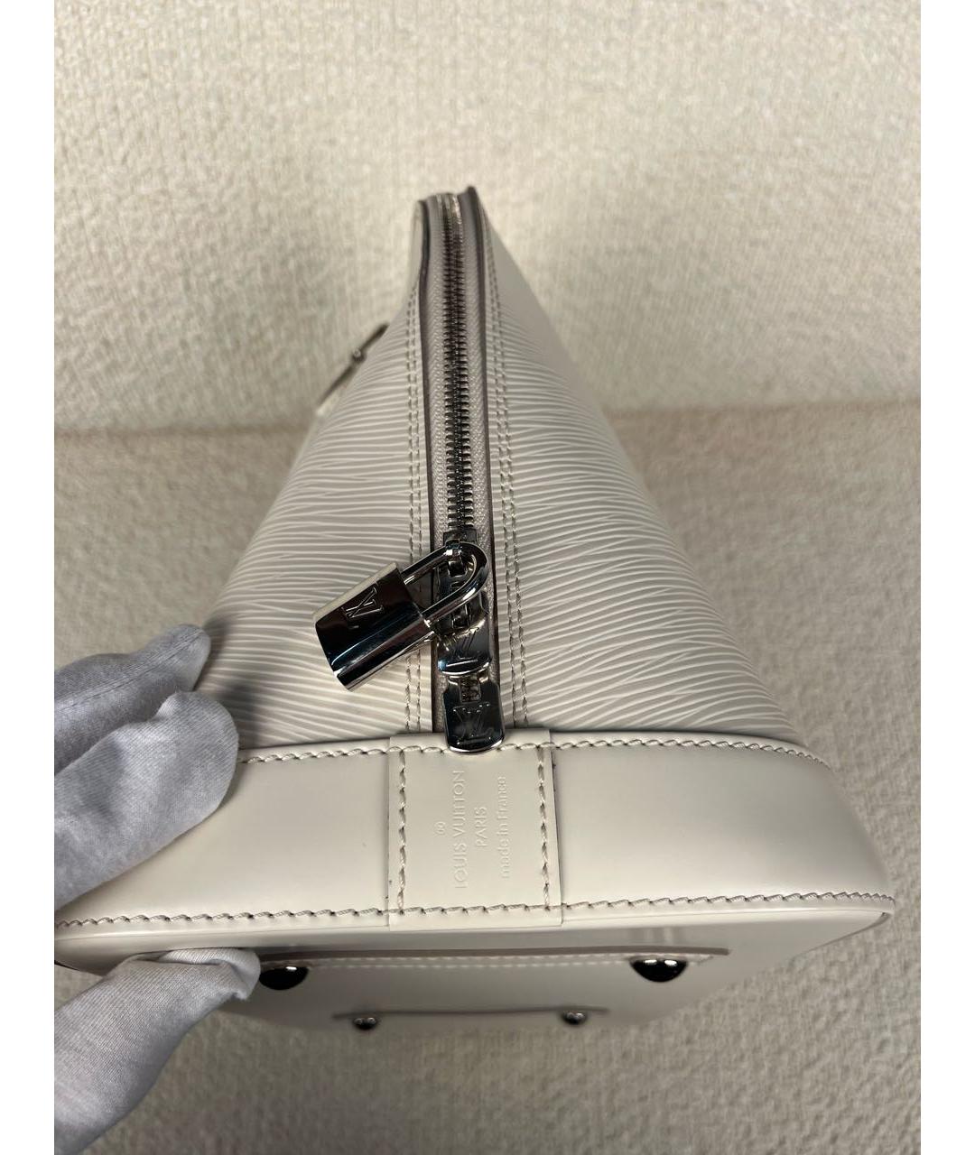 LOUIS VUITTON Белая кожаная сумка с короткими ручками, фото 7