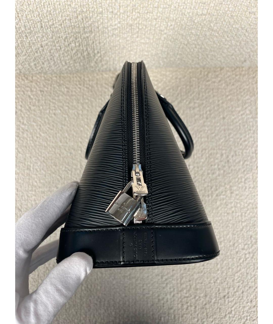 LOUIS VUITTON Черная кожаная сумка с короткими ручками, фото 6