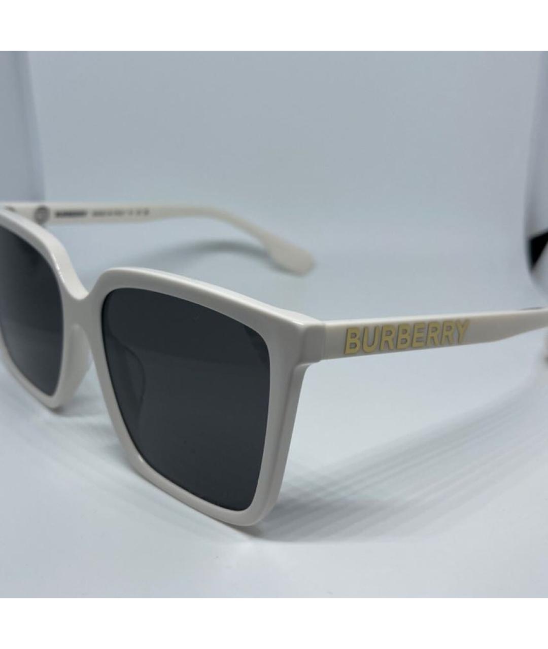 BURBERRY Белые пластиковые солнцезащитные очки, фото 5