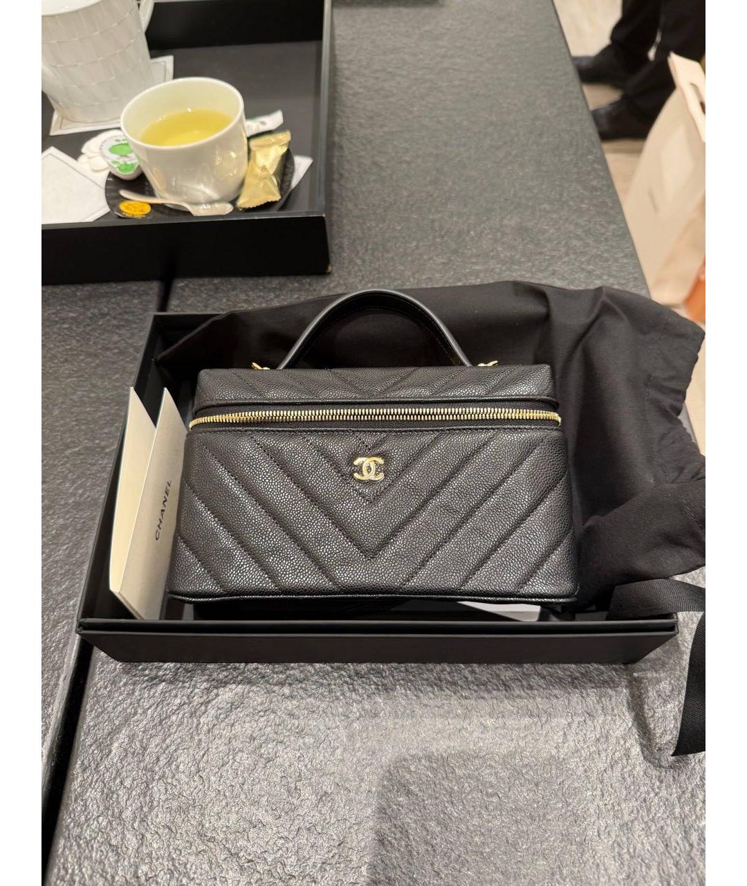 CHANEL Черная кожаная сумка через плечо, фото 5