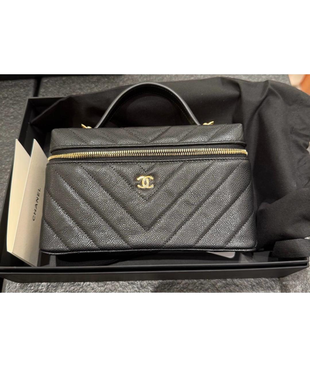 CHANEL Черная кожаная сумка через плечо, фото 2