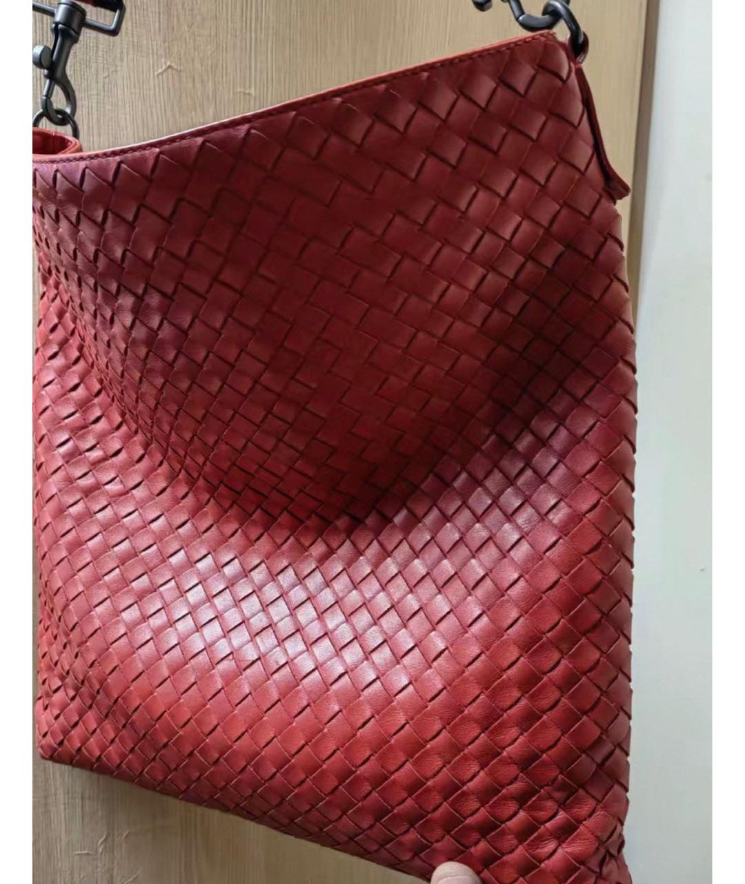 BOTTEGA VENETA Красная кожаная сумка на плечо, фото 2