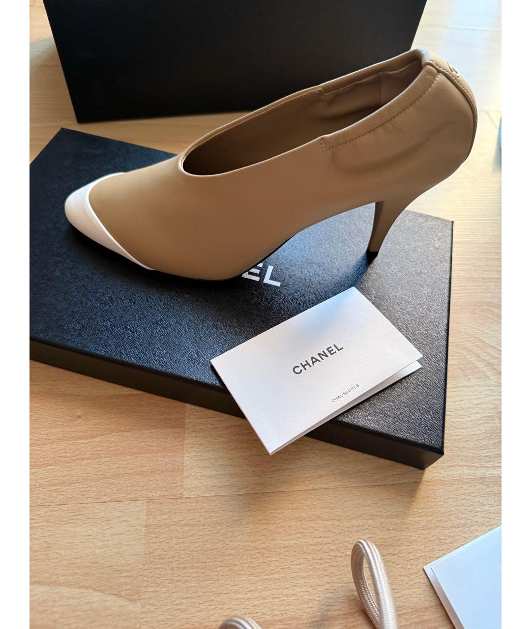 CHANEL Бежевые кожаные туфли, фото 2