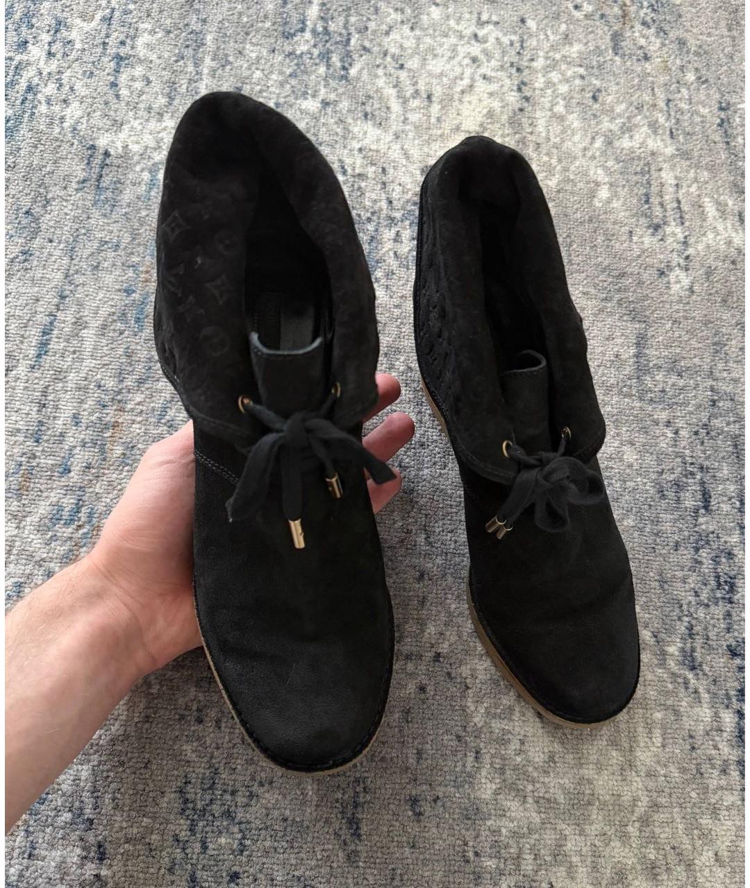 LOUIS VUITTON Коричневые замшевые ботильоны, фото 2