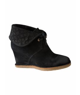 LOUIS VUITTON Ботильоны