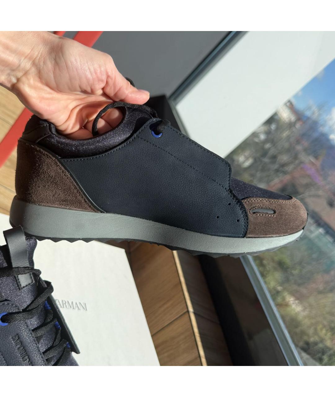 EMPORIO ARMANI Темно-синие кожаные низкие кроссовки / кеды, фото 4