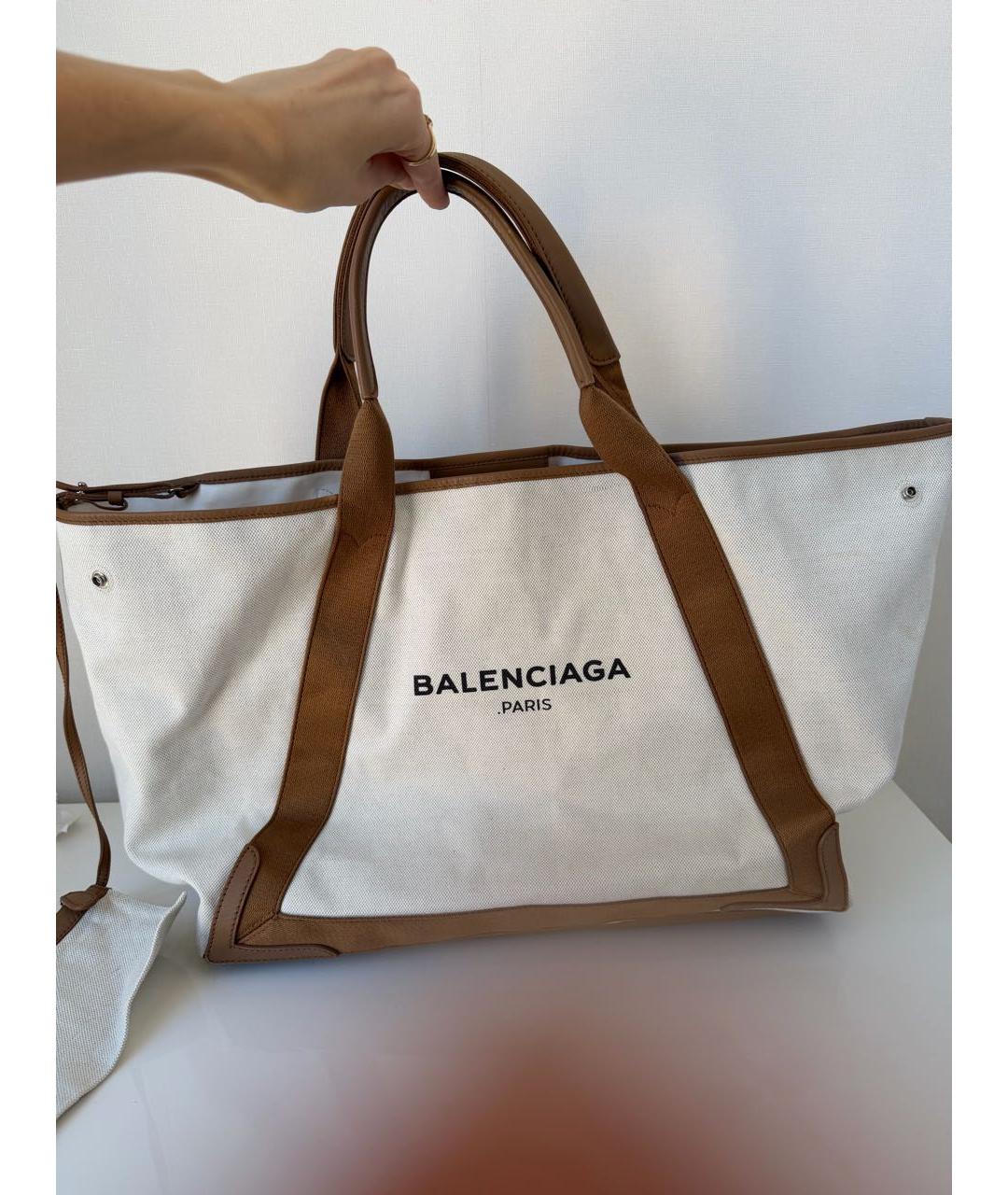 BALENCIAGA Бежевая сумка с короткими ручками, фото 3