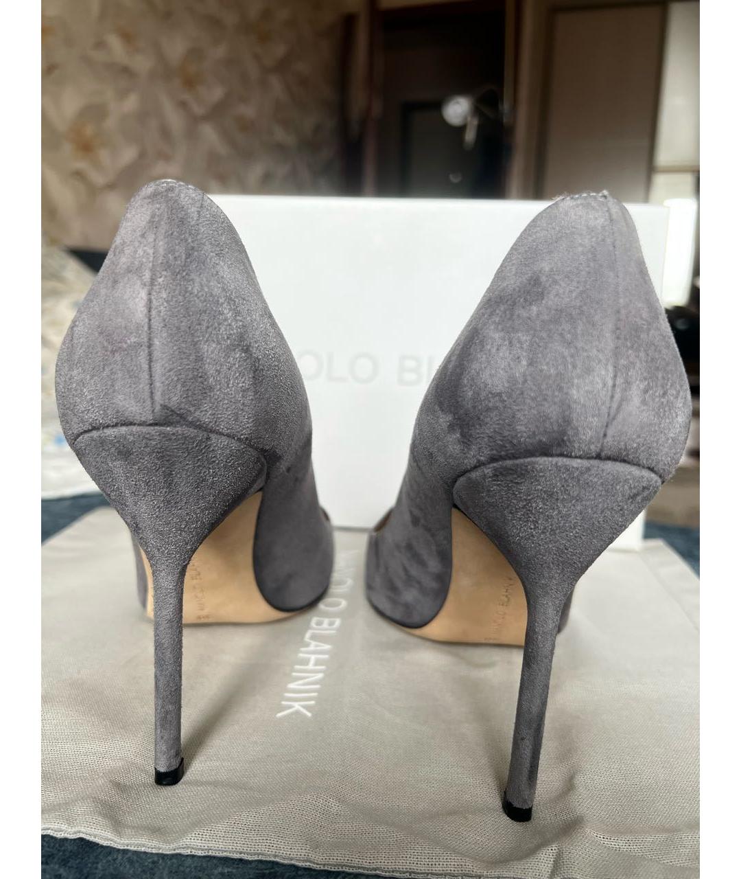 MANOLO BLAHNIK Серые замшевые туфли, фото 4