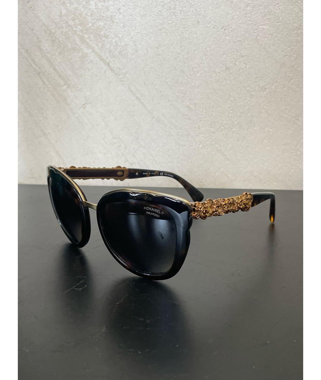 CHANEL Коричневые пластиковые солнцезащитные очки, фото 2