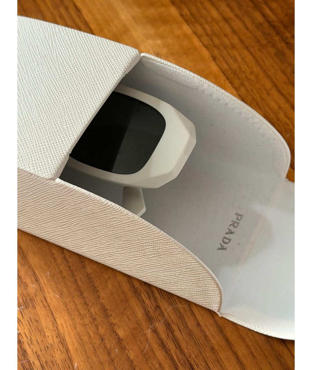 PRADA Белые пластиковые солнцезащитные очки, фото 4