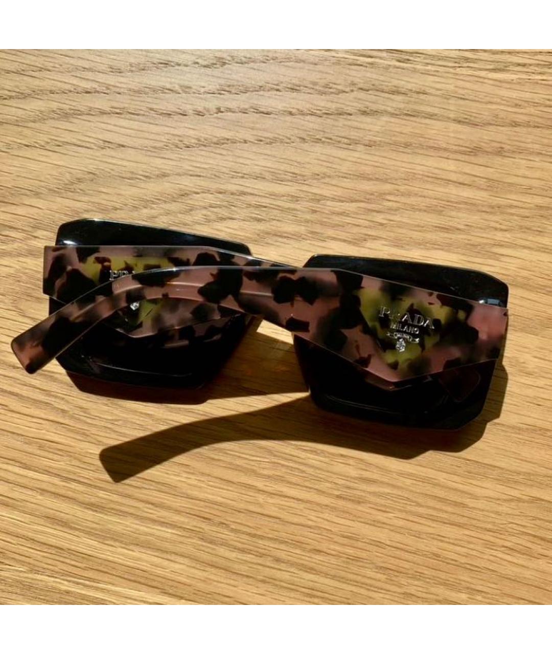 PRADA Коричневые пластиковые солнцезащитные очки, фото 3