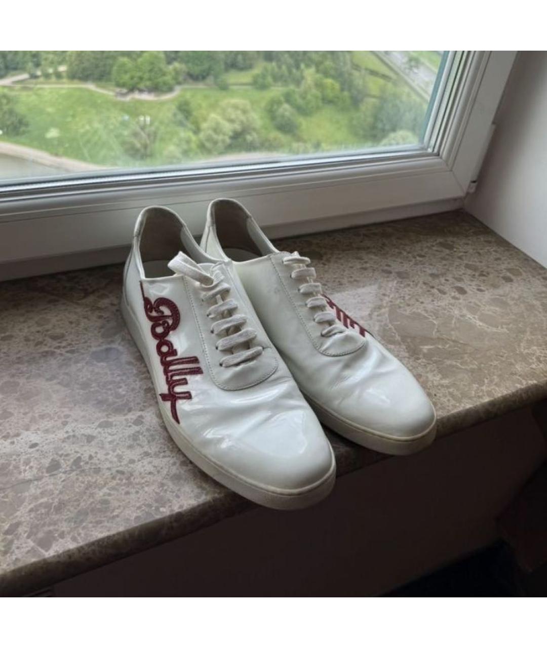 BALLY Белые низкие кроссовки / кеды из лакированной кожи, фото 3