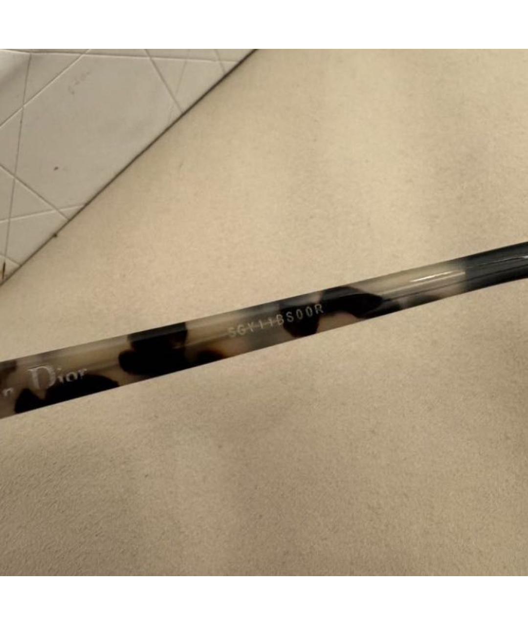 CHRISTIAN DIOR Серые пластиковые солнцезащитные очки, фото 5