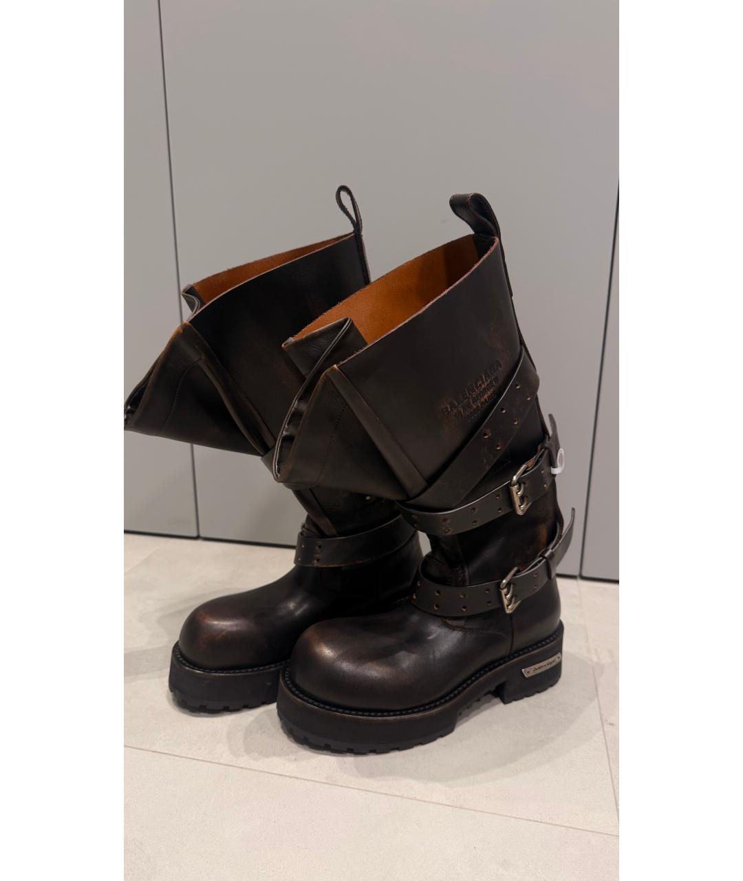 BALENCIAGA Коричневые кожаные сапоги, фото 2