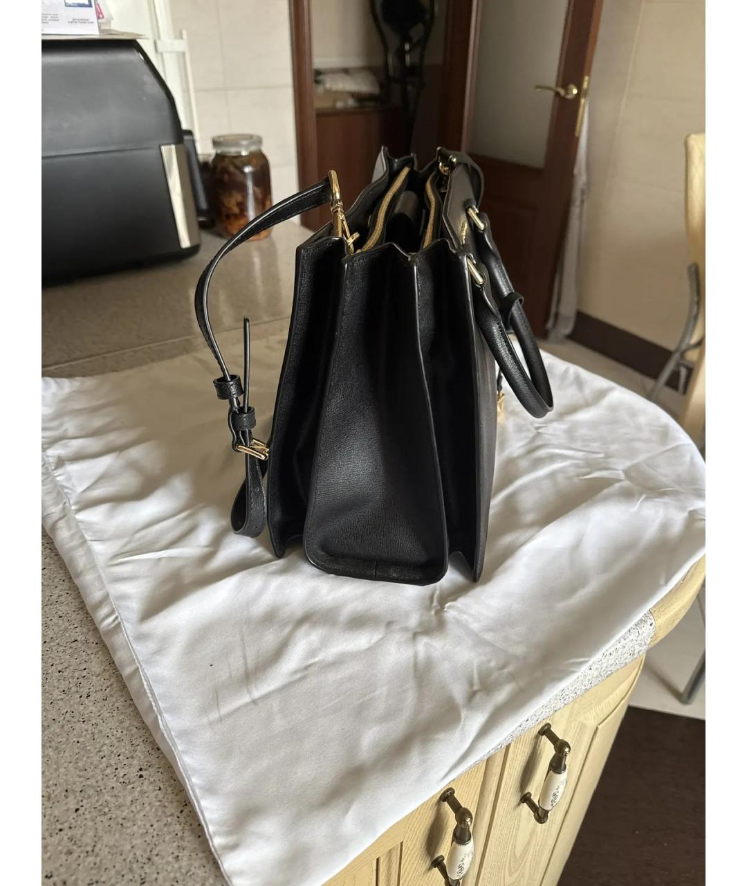 MICHAEL KORS Черная кожаная сумка с короткими ручками, фото 5