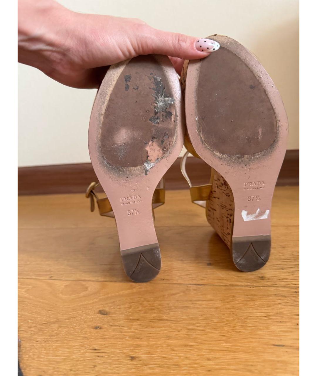 PRADA Золотые босоножки, фото 4