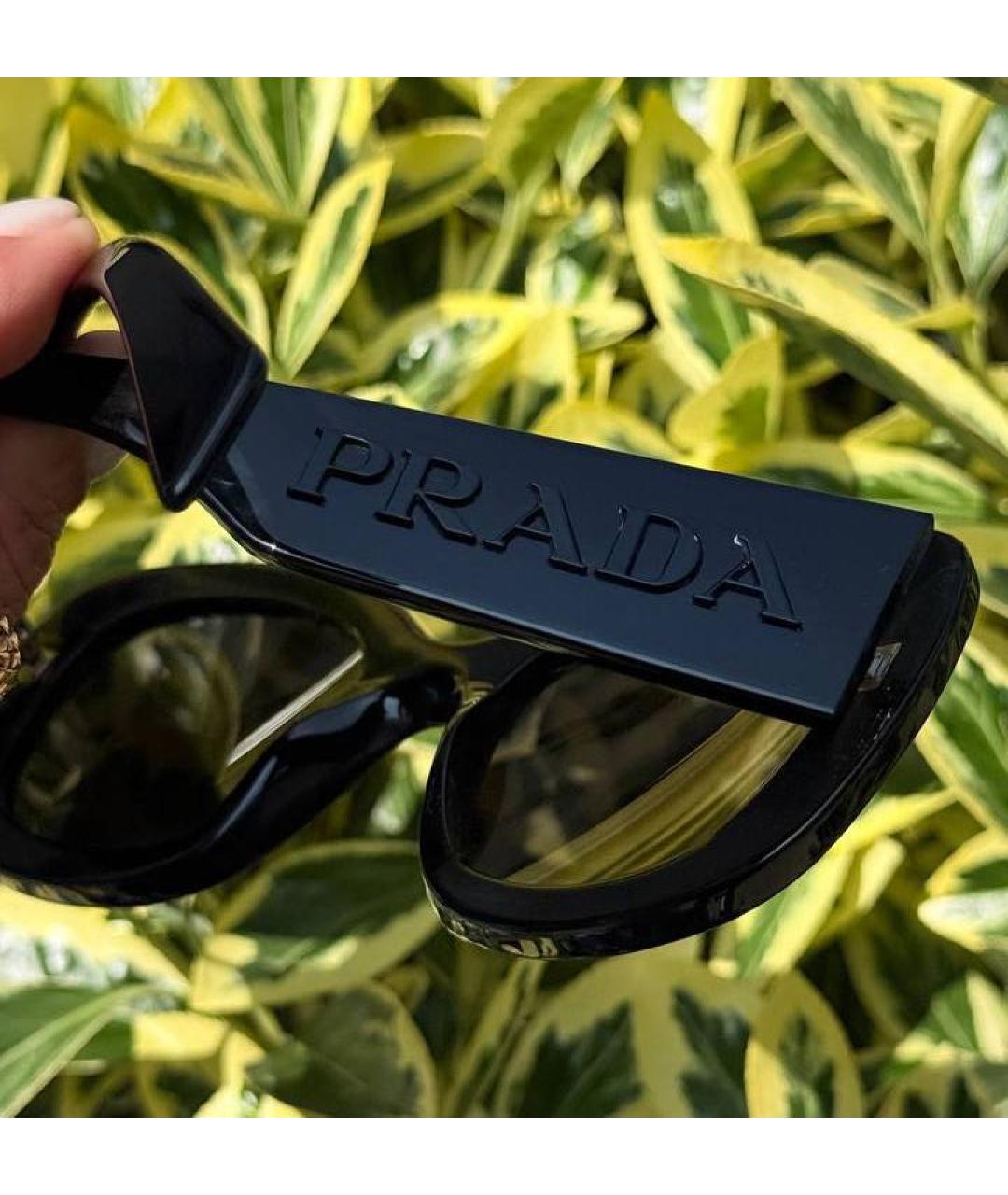 PRADA Черные пластиковые солнцезащитные очки, фото 3