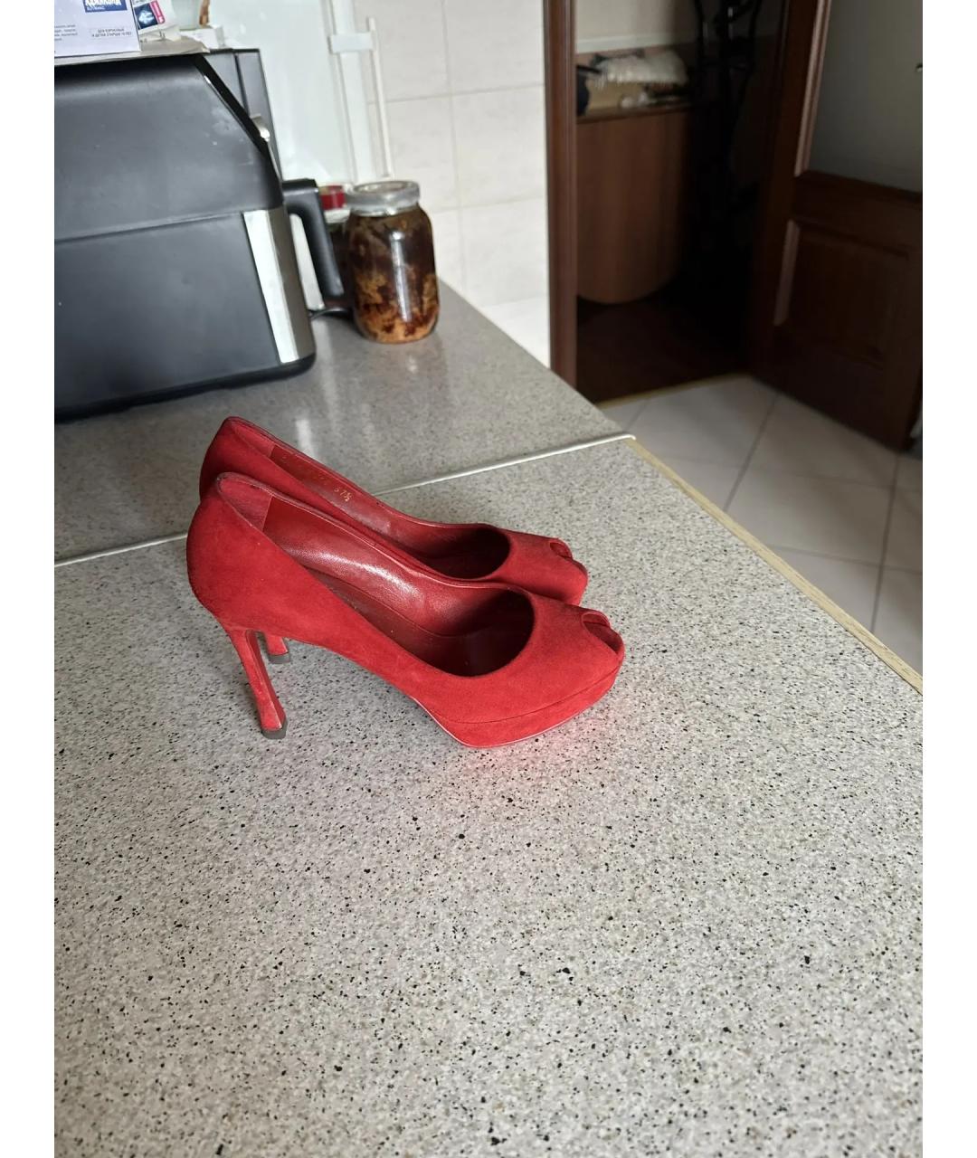 SAINT LAURENT Красные замшевые туфли, фото 6