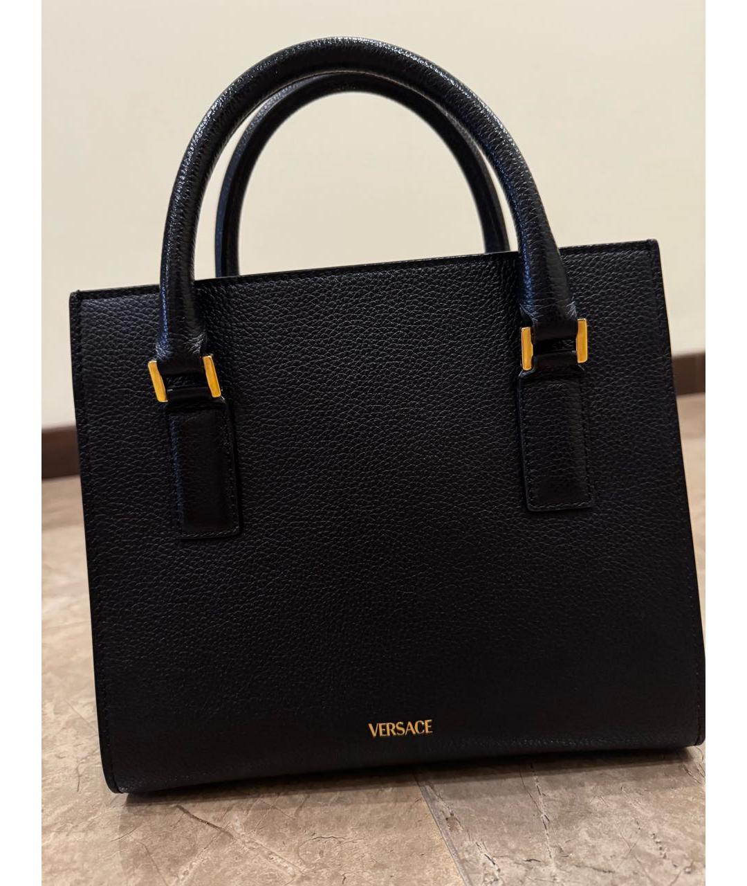 VERSACE Черная кожаная сумка с короткими ручками, фото 2