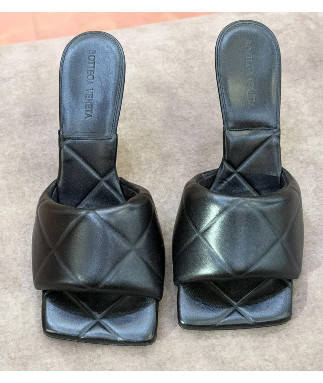 BOTTEGA VENETA Черные кожаные мюли, фото 5
