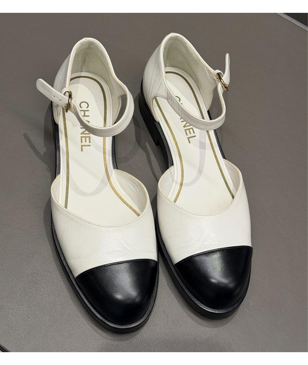 CHANEL Белые кожаные туфли, фото 2