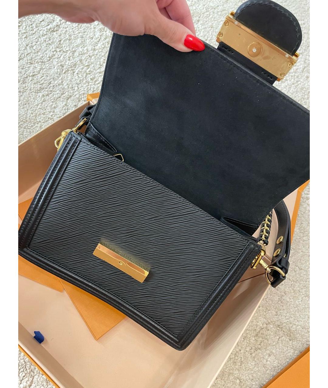 LOUIS VUITTON Черная кожаная сумка через плечо, фото 4