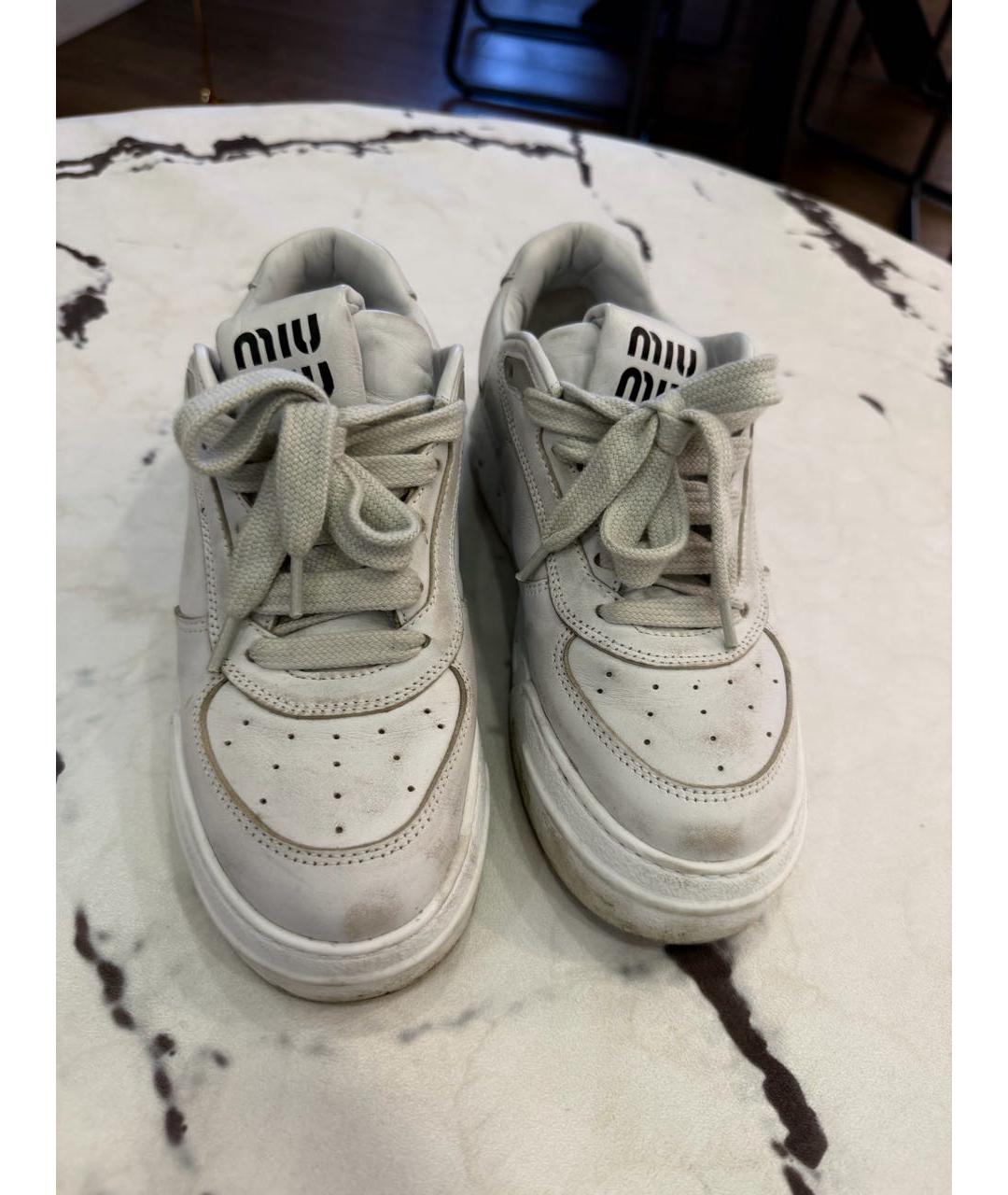 MIU MIU Белые кожаные кеды, фото 3