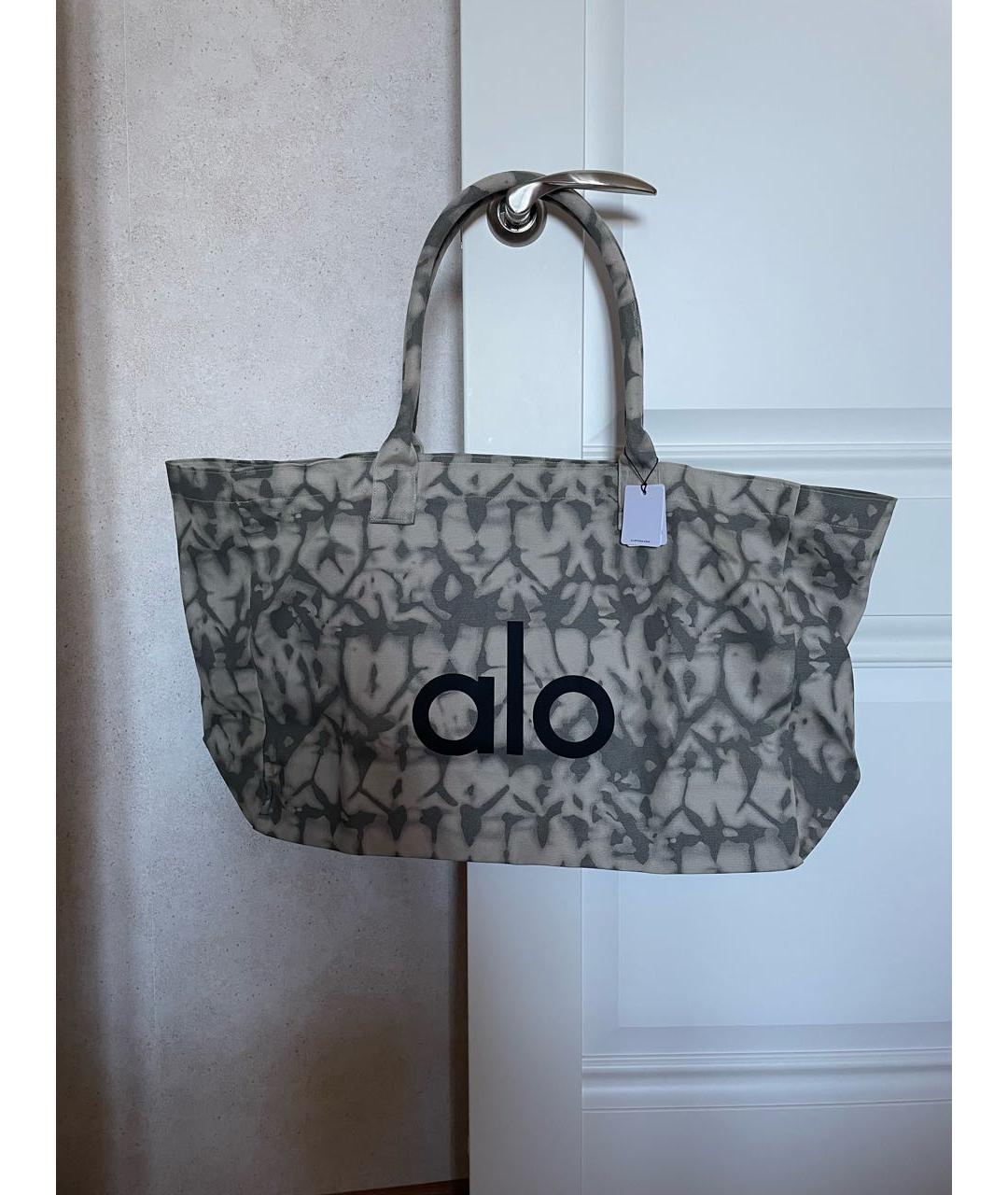 ALO YOGA Серая тканевая дорожная/спортивная сумка, фото 7