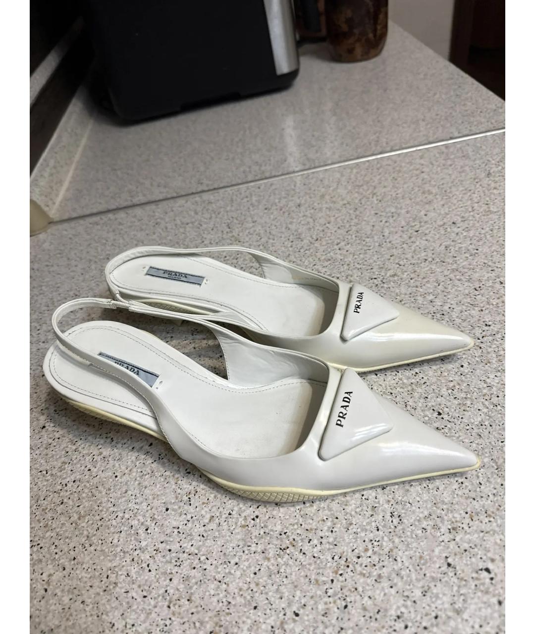 PRADA Белые кожаные босоножки, фото 3